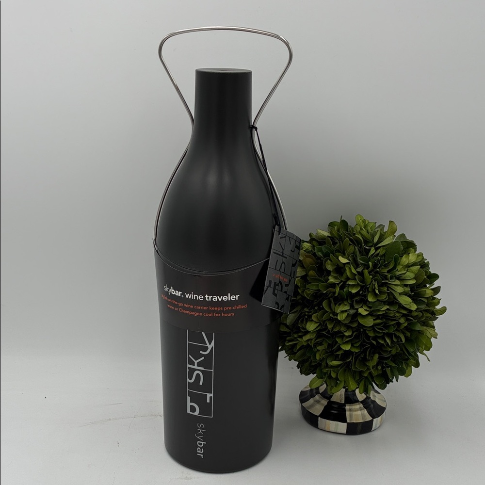 Williams Sonoma Skybar Wine Traveler - Dark Gray